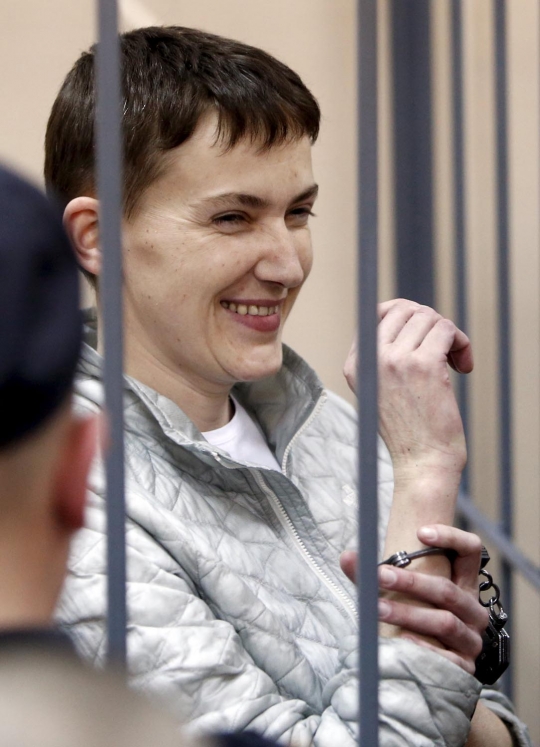 Sosok Savchenko, pilot wanita yang didakwa membunuh wartawan Rusia