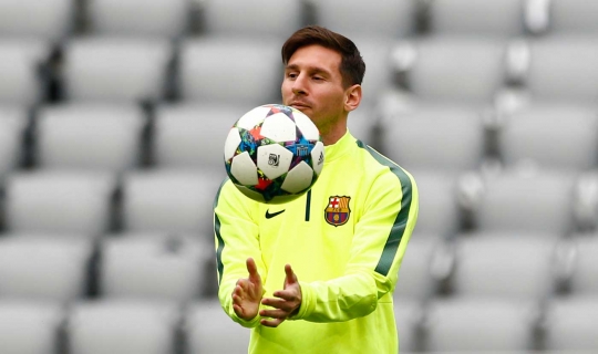 Melihat Messi dkk latihan jelang leg kedua semifinal Champions