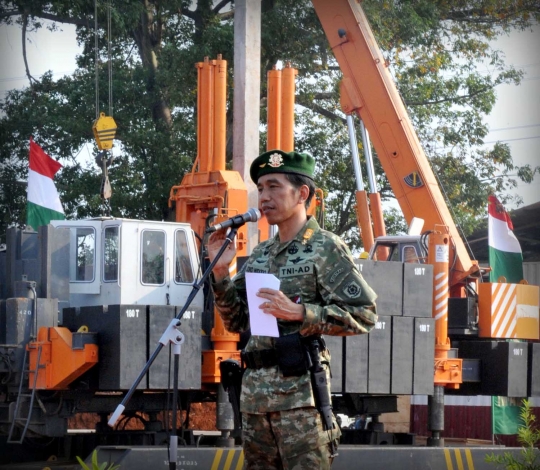 Berseragam Kostrad, Jokowi resmikan pembangunan RS Ridwan Meuraksa