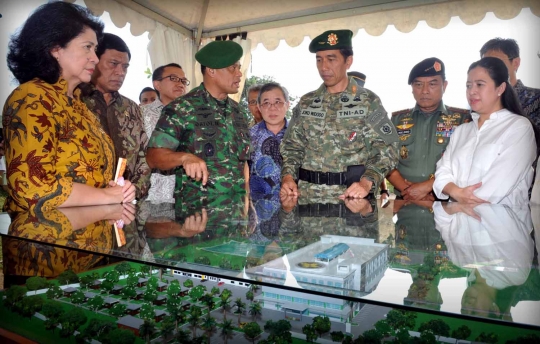 Berseragam Kostrad, Jokowi resmikan pembangunan RS Ridwan Meuraksa