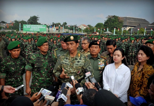 Berseragam Kostrad, Jokowi resmikan pembangunan RS Ridwan Meuraksa