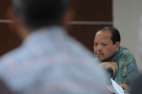 Ekspresi Sutan Bhatoegana dengar keterangan saksi saat sidang