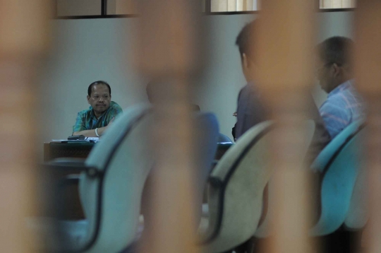 Ekspresi Sutan Bhatoegana dengar keterangan saksi saat sidang
