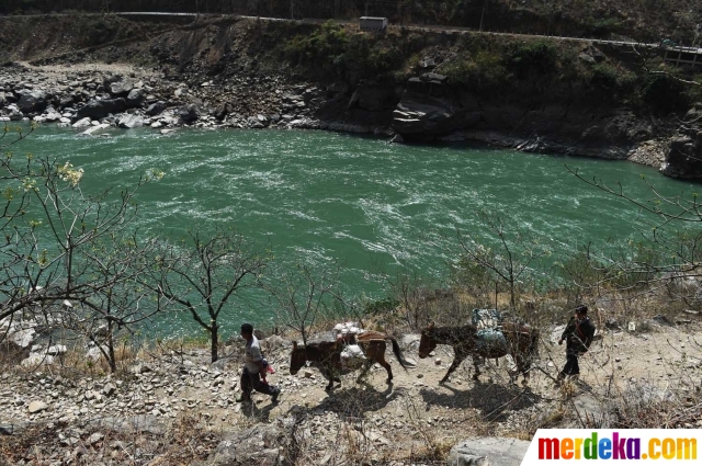 Foto : Menjelajahi keindahan Salween, sungai terpanjang di Asia 