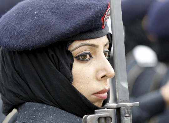 Cantiknya wanita lulusan akademi polisi Pakistan saat wisuda
