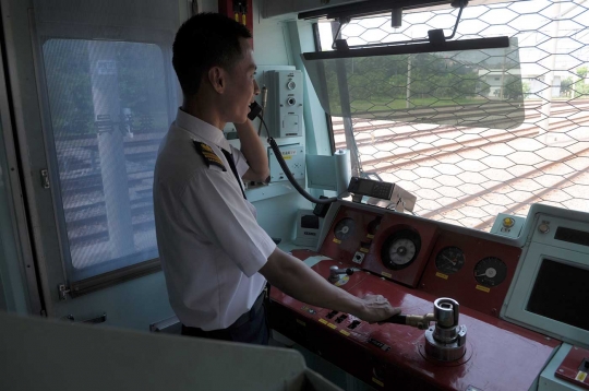 Menengok perawatan KRL Commuter Line di Dipo KCJ Depok