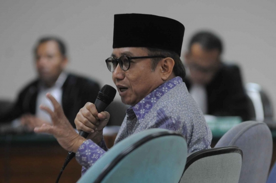 Kesaksian Waryono Karno di sidang kasus korupsi Sutan Bhatoegana