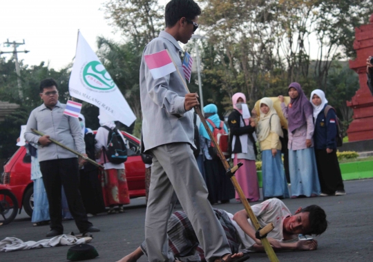 Ratusan mahasiswa Malang gelar aksi peduli Rohingya