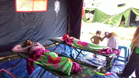 Tim medis Aceh rawat pengungsi Rohingya yang sakit
