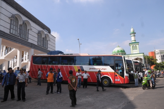 Ini Terminal Rawamangun yang tak bisa dimasuki bus & tanpa loket