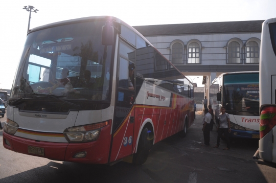 Ini Terminal Rawamangun yang tak bisa dimasuki bus & tanpa loket