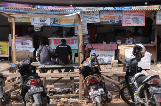 Ini Terminal Rawamangun yang tak bisa dimasuki bus & tanpa loket