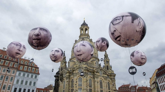 Ketika wajah pemimpin dunia melayang di Gereja Frauenkirche
