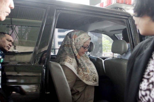 Ratu Atut diperiksa KPK terkait kasus pemerasan