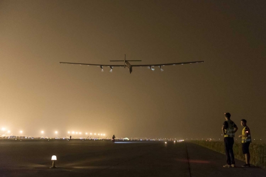 Solar Impulse 2 lanjutkan misi keliling dunia paling menantang