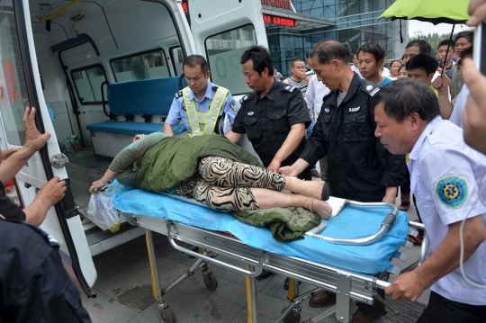 Pencarian kapal tenggelam berpenumpang 458 orang di China