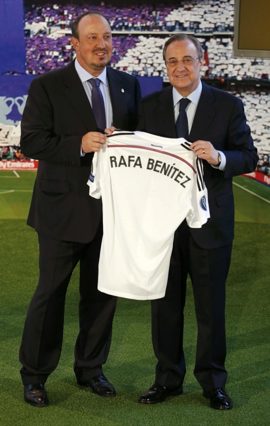 Presiden Real Madrid kenalkan Rafael Benitez sebagai pelatih anyar