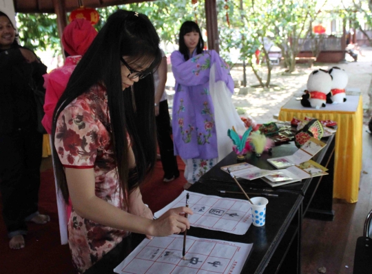 Intip mahasiswi di Malang meriahkan festival budaya China & Jepang