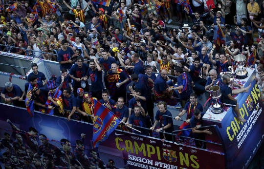 Euforia Barcelona pawai trofi juara Liga Champions