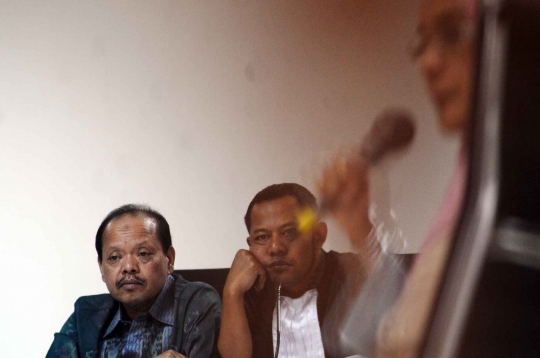 Sutan Bhatoegana dengar kesaksian terkait jual beli rumah di Medan