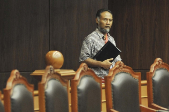 Bambang Widjojanto hadiri sidang uji materi UU KPK
