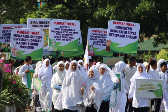 Ribuan pelajar Banda Aceh ramaikan pawai akbar sambut Ramadan