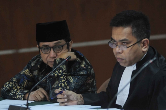 Jalani sidang lanjutan, Waryono Karno dengar kesaksian pejabat ESDM