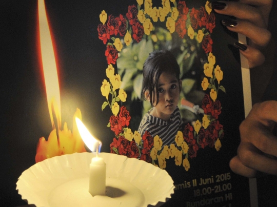 Aksi simpatik seribu lilin untuk Angeline