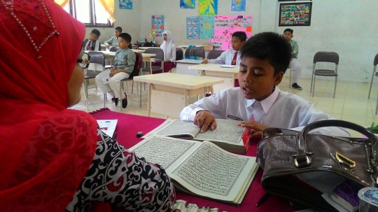 SMP di Banda Aceh tes siswa baru dengan baca Alquran