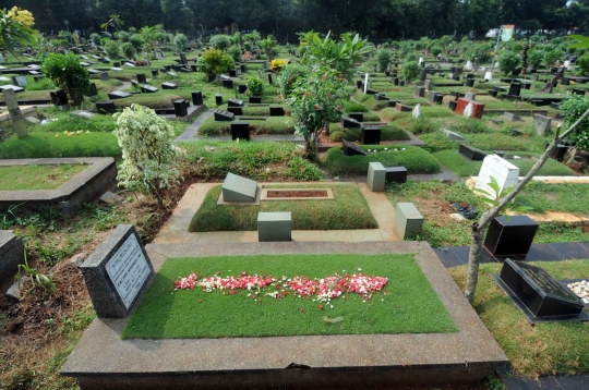 Tradisi nyekar jelang bulan Ramadan