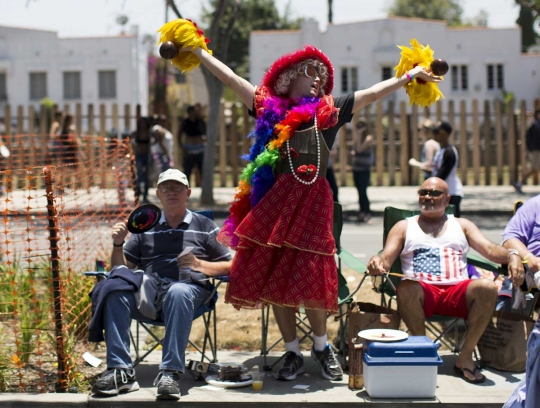 Kegilaan warga Amerika di Parade Los Angeles Pride