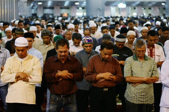 Presiden Jokowi tarawih pertama di Masjid Istiqlal