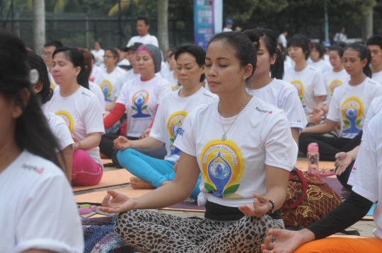 Aksi ribuan warga Ibu Kota peringati Hari Yoga Internasional