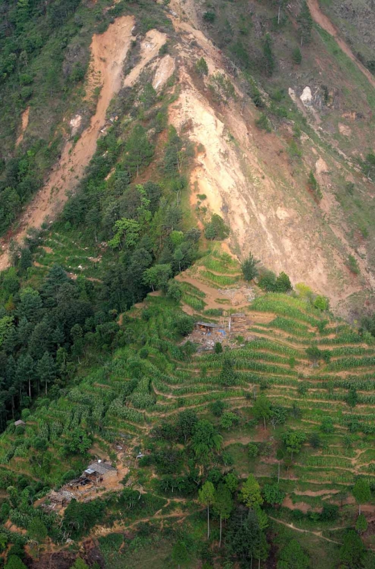 Meratapi kehidupan baru warga pegunungan Nepal pasca dilanda gempa