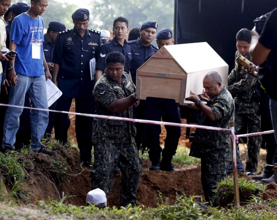 Malaysia makamkan 21 jenazah Rohingya tak dikenal