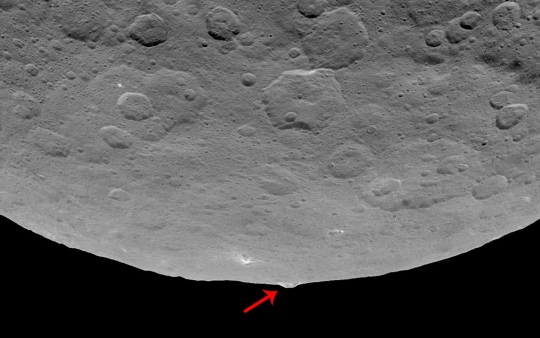 Ini penampakan cahaya di asteroid raksasa yang hebohkan NASA