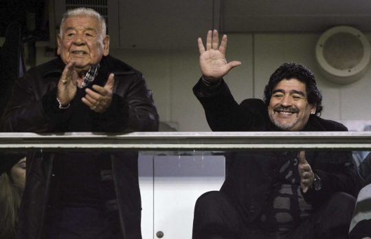 Mengenang keakraban Diego Maradona bersama sang ayah