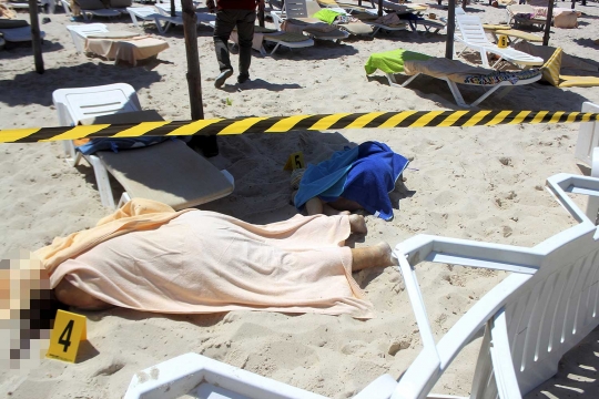 Sedang asyik berlibur, 27 turis di Tunisia tewas diberondong peluru