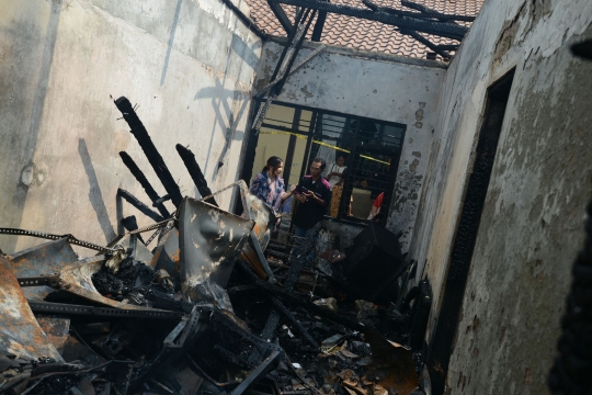 Kak Seto tinjau kantor Komnas Perlindungan Anak yang ludes terbakar