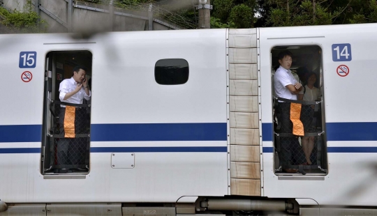 Kereta peluru Shinkansen digegerkan aksi bakar diri penumpang