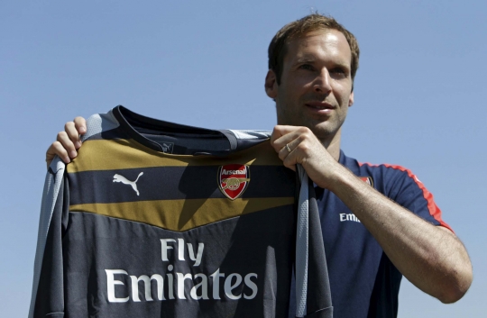 Tinggalkan Chelsea, Petr Cech resmi merapat ke Arsenal