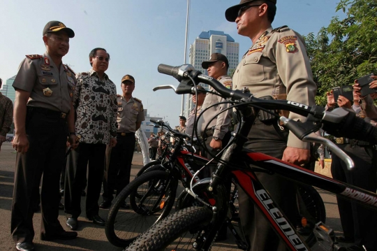 Polda Metro Jaya mendapat hibah sepeda dan otoped elektrik