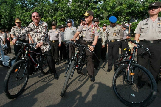 Polda Metro Jaya mendapat hibah sepeda dan otoped elektrik