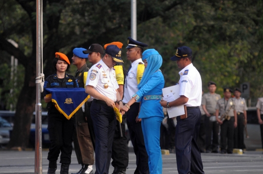 Jonan pimpin apel siaga arus mudik Lebaran 2015 di Stasiun Gambir