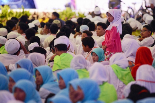 Keceriaan ribuan anak yatim piatu buka puasa bersama Jokowi-JK