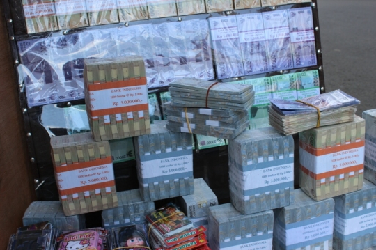 Jelang Lebaran, jasa penukaran uang mulai menjamur di Malang