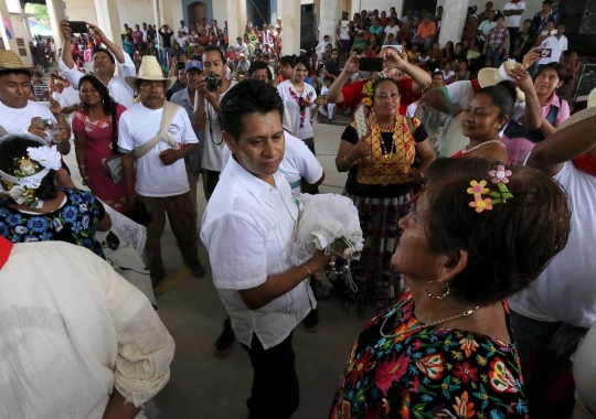 Tradisi unik 'pernikahan' manusia dengan buaya di Meksiko