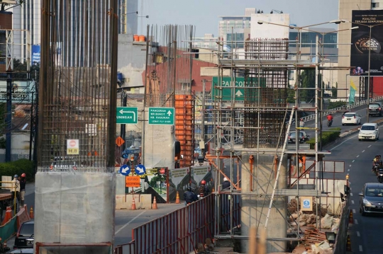 Menengok perkembangan jalan layang khusus busway di Tendean