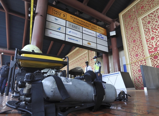 Suasana Terminal 2E Bandara Soekarno-Hatta pascakebakaran