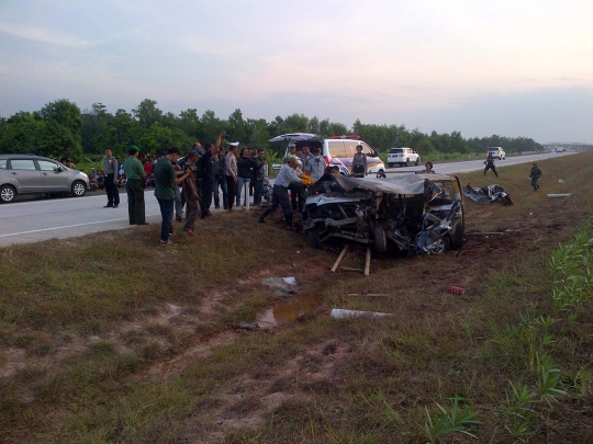 Ini Gran Max nahas yang hangus terbakar di Km 178 Tol Cipali